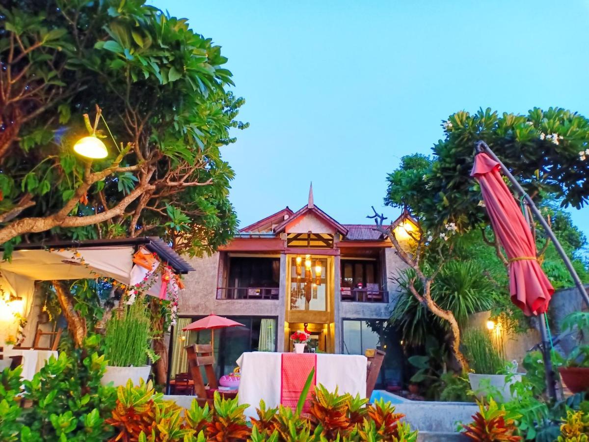 Sofa Gallery Hotel Nong Khai Exterior foto